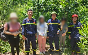 Giải cứu 3 nữ sinh đi lạc, bị mắc kẹt nhiều giờ trên ngọn núi cao ở Huế 