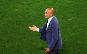 Italia thắng sít sao Albania, HLV Spaletti hài lòng nhất điều gì?