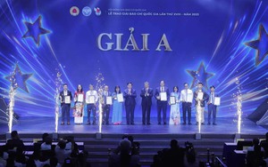 Tường thuật Lễ trao Giải Báo chí Quốc gia lần thứ XVIII: Báo NTNN/Dân Việt nhận 2 Giải A, 1 Giải C