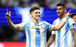 Messi kiến tạo, Argentina nhọc nhằn đánh bại Canada