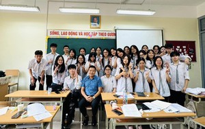 Thầy giáo trường top 1 Hà Nội 