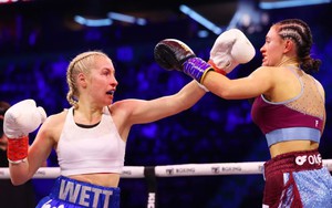 Kiều nữ Boxing “cởi hết