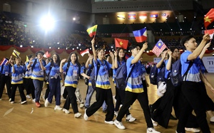 Loạt hình ảnh bế mạc ASEAN Schools Games 13 tại Đà Nẵng