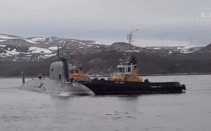 Cận cảnh tàu ngầm hạt nhân chiến lược Nga sắp cập cảng Cuba