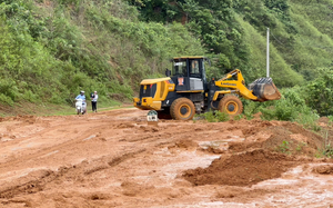 Sạt lở hàng chục nghìn m3 đất đá gây chia cắt giao thông giữa Lai Châu và Điện Biên- Ảnh 6.