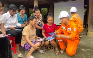 Công ty Điện lực Điện Biên: Tăng cường kiểm tra, tuyên truyền về an toàn điện

- Ảnh 5.