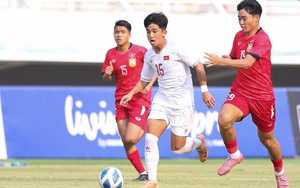 Quang Dũng hoàn thành hat-trick siêu phẩm, U19 Việt Nam thắng đậm U19 Lào