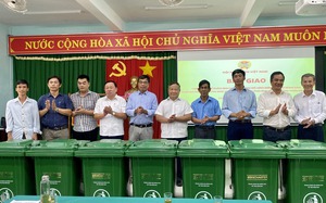 Hội Nông dân tổ chức hội thảo chuyên đề kỹ thuật về đất, dinh dưỡng cho cây trồng ở Bình Thuận - Ảnh 4.