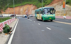 Sạt lở đèo Tà Nung tại TP. Đà Lạt tạo hàm ếch ăn sâu 2 mét dưới nền đường - Ảnh 12.