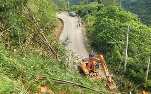 Di dời một trường học do nguy cơ sạt lở - Ảnh 7.