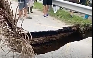 Video: Người dân kéo về quê nghỉ lễ, các tuyến đường cửa ngõ Thủ đô bắt đầu ùn tắc- Ảnh 3.