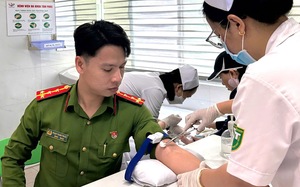 Hàng nghìn học sinh, sinh viên nghèo an tâm học tập nhờ "Quỹ Tiếp bước cho em đến trường"- Ảnh 9.