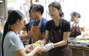 Người đàn ông cụt chân "gà trống nuôi con” trong căn nhà xiêu vẹo - Ảnh 14.