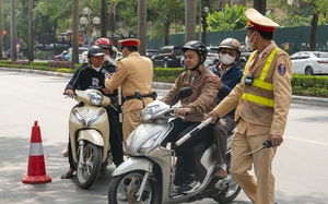 Chuyên gia nêu ý kiến về đề xuất tăng mức phạt giao thông kịch khung, cao nhất 70 triệu đồng - Ảnh 4.