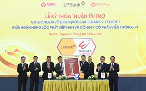 HĐQT LPBank họp phân công nhiệm vụ cho các thành viên HĐQT và Ban điều hành- Ảnh 6.