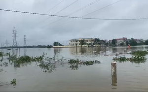 Vỡ bờ bao ở Sóc Sơn, Hà Nội  - Ảnh 5.