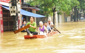 Tổng Biên tập Báo NTNN/Dân Việt: Phát động chương trình kêu gọi hỗ trợ đồng bào vùng lũ - Ảnh 21.