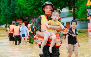 Thái Nguyên: Lũ dữ qua đi... còn lại nghĩa tình sau trận lụt lịch sử - Ảnh 10.