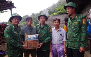 Mưa lớn kéo dài gây ngập cục bộ ở Lai Châu, cô và trò điểm Trường Mầm non gấp rút chạy lụt- Ảnh 6.