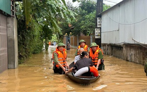 Tìm thấy thi thể nạn nhân đầu tiên, còn 7 người mất tích vụ sập cầu Phong Châu- Ảnh 3.