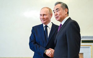 Ông Putin: NATO đang quyết định có tham gia trực tiếp vào cuộc xung đột Nga - Ukraine không - Ảnh 3.