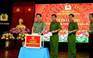 Phiên Chợ Trái Tim: "Bữa Cơm Yêu Thương" đỏ lửa trở lại sau siêu bão Yagi - Ảnh 40.