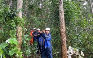 Thủy điện Thác Bà vẫn phải xả tràn 2 cửa; gần 6 triệu hộ dân đã có điện - Ảnh 3.