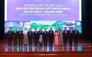 Phó Thủ tướng Bùi Thanh Sơn: Cao Bằng cần xác định các giải pháp để phát triển cửa khẩu thông minh- Ảnh 4.