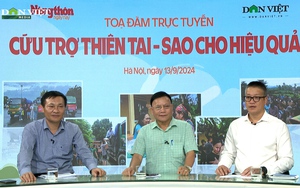 Thanh Hóa: Nhiều xã vẫn bị cô lập, nước lũ dâng cao đến ngực người dân - Ảnh 2.