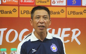 Dàn CĐV hùng hậu hộ tống Hồng Lĩnh Hà Tĩnh hành quân đến sân Vinh đấu SLNA trong trận derby xứ Nghệ  - Ảnh 8.