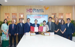 HDBank đồng loạt triển khai các hoạt động đồng hành cùng khách hàng bị ảnh hưởng bởi bão lũ - Ảnh 7.