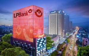 LPBank lùi lịch họp ĐHĐCĐ bất thường sang tháng 11/2024 - Ảnh 4.