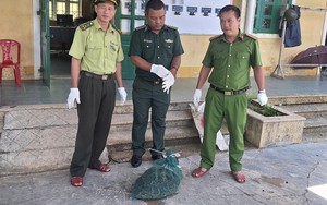 Lai Châu: Xuất hiện vết nứt lớn, kéo dài, nguy cơ ảnh hưởng tới 19 hộ dân bản Sin Suối Hồ - Ảnh 9.