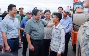 Thủ tướng Phạm Minh Chính: "Không thể vấn đề nhỏ cũng phải trình lên cấp Trung ương"- Ảnh 3.