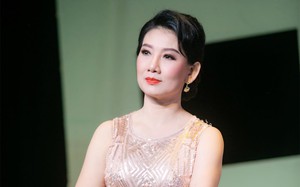 Nghệ sĩ Nhân dân Phạm Ngọc Khôi và Nghệ sĩ Nhân dân Trung Hiếu ngồi ghế nóng Cuộc thi Piano mở rộng toàn quốc 2025 - Ảnh 4.