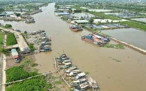 Ứng phó siêu bão số 3, người dân Ninh Bình đưa hết túi nước, bao cát lên mái nhà chống gió mạnh - Ảnh 10.