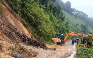 Đi qua cầu tràn, 2 người ở Sơn La bị cuốn trôi mất tích - Ảnh 4.