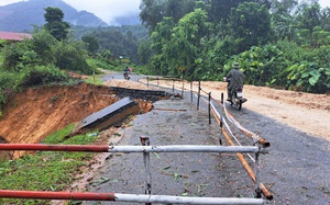 Mưa liên tục kéo dài, nhiều tuyến đường tại Điện Biên bị sạt lở nghiêm trọng   - Ảnh 8.