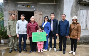 Báo Nông thôn ngày nay tặng quà Tết cho nông dân Lạng Sơn - Ảnh 4.