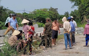 Công an xác minh vụ người phụ nữ ôm con khóc nức nở, cầu cứu nhà hảo tâm trước cổng Bệnh viện Nhi đồng 2- Ảnh 4.