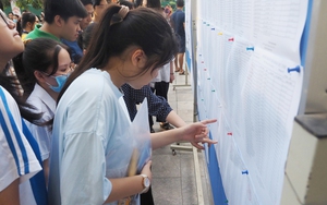 Môn thi thứ 3 vào lớp 10 Hà Nội 2025: Học sinh “mách nhau" khoanh vùng ôn tập- Ảnh 2.