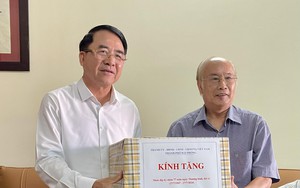 5 cán bộ gồm giám đốc sở, phó giám đốc sở, thanh tra tỉnh Long An nghỉ hưu trước tuổi - Ảnh 3.