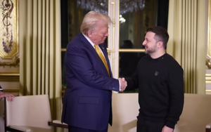 Ông Trump bất ngờ đình chỉ quyền truy cập thông tin mật của ông Biden - Ảnh 3.