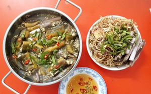 Biến đồi hoang, núi đá ra nơi cảnh đẹp như phim, dân tình đang kéo đến Lèn Chùa ở Quảng Bình - Ảnh 7.