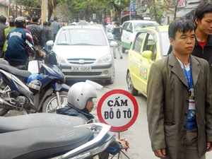 Hà Nội: Đề xuất thêm các tuyến phố cấm đỗ xe