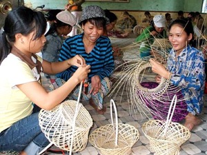 Phó Chủ tịch UBND tỉnh Hòa Bình Đinh Công Sứ khảo sát, nắm tình triển khai thực hiện Đề án 61 - Ảnh 10.