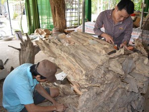 Làng nghề “lên hương” nhờ trầm hương mỹ nghệ