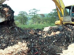 Nhà máy xử lý rác chôn giấu 40.000 tấn rác "sống"