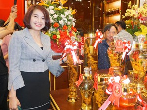 Đặc sản Tết: “Quốc bảo” sâm Ngọc Linh chính thức ra mắt thị trường