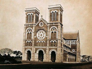 Diện mạo “lạ lùng” nhà thờ Đức Bà Sài Gòn lúc mới xây
